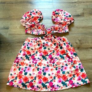 Adorable cut out vacation dress!